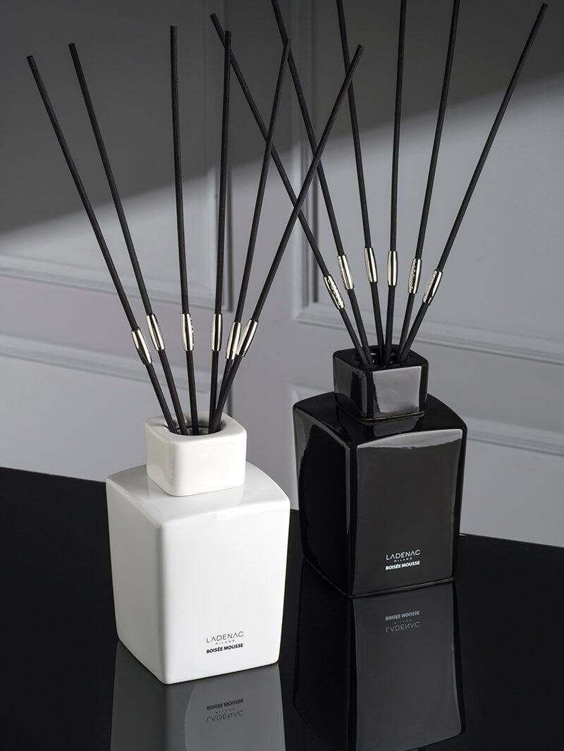 Black Boisse Mousse Diffuser